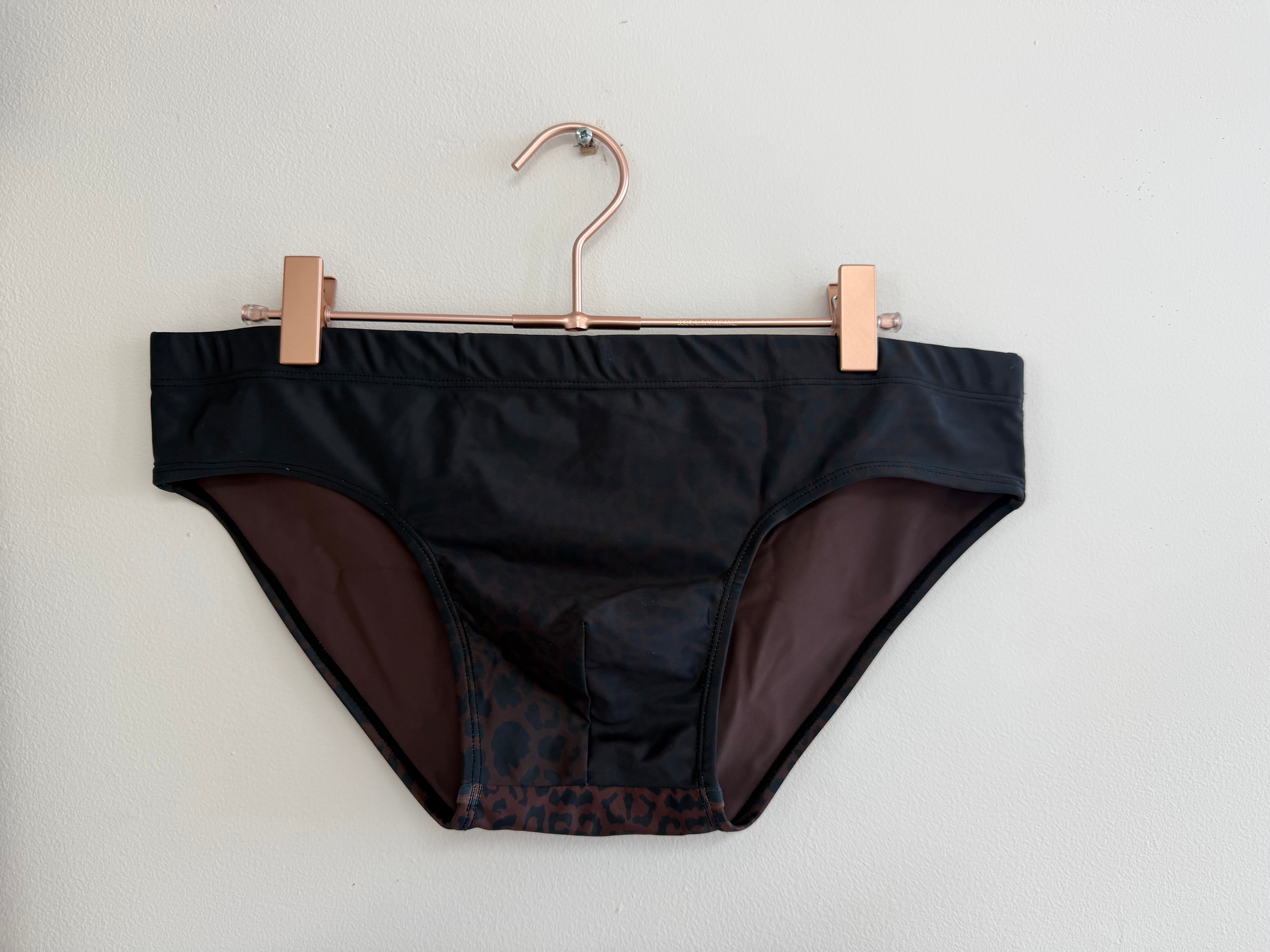 Kokonuts Mens - Black Leopard SAMPLE